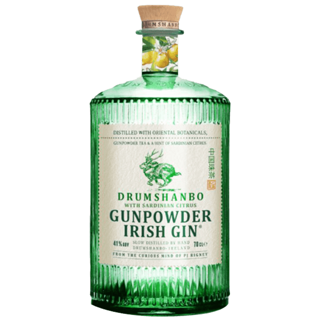 גין אירי עם לימונים