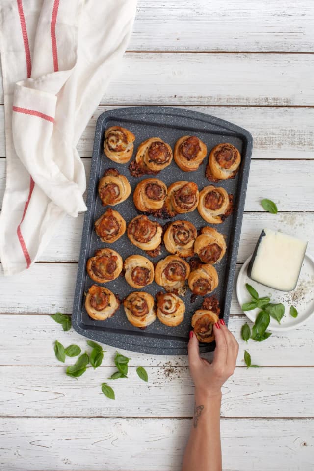 תבנית עוגיות 2.5*28*44.3 ס"מ קרבון סטיל Bake-it up אפור סולתם