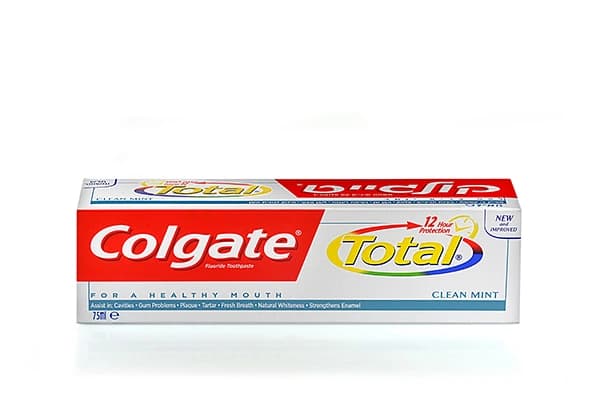קולגייט משחת שיניים טוטל קלין מינט 75מל / Colgate Total Clean Mint 75 Ml