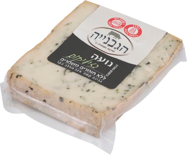 גבינה נועה בסגנון גאודה בזיליקום במשקל