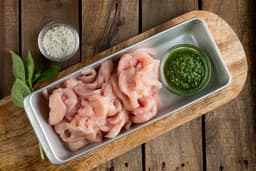 רצועות  חזה עוף  להקפצה/טחינה**