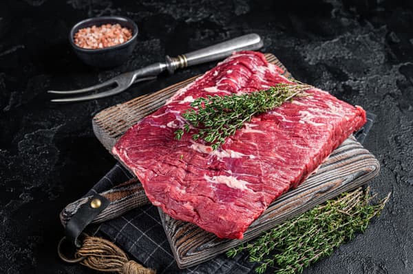 חזה ע"ע חלק טרי אדום אדום