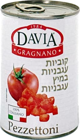 קוביות עגבניות במיץ