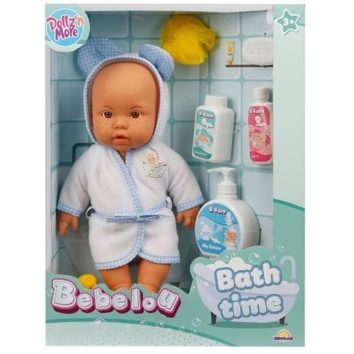 בובה עטופה בחלוק אמבט