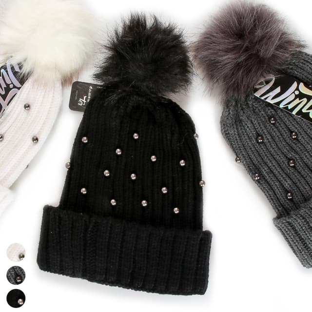 כובע פונפון פנינים