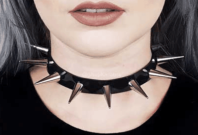 קולר ניטים לפאנקיסט