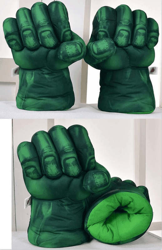 זוג כפפות אגרוף גיבור על ירוק