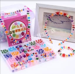 ערכת פנינים להכנת שרשראות צמידים וקשת שיער כולל כ 800 חרוזים ופנינים בצורות שונות דגם 13