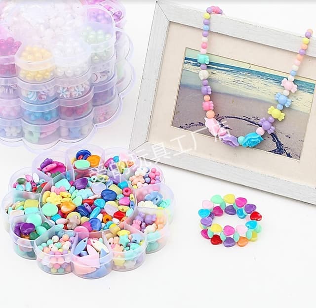 ערכת פנינים להכנת שרשראות צמידים וקשת שיער כולל כ 800 חרוזים ופנינים בצורות שונות דגם 17