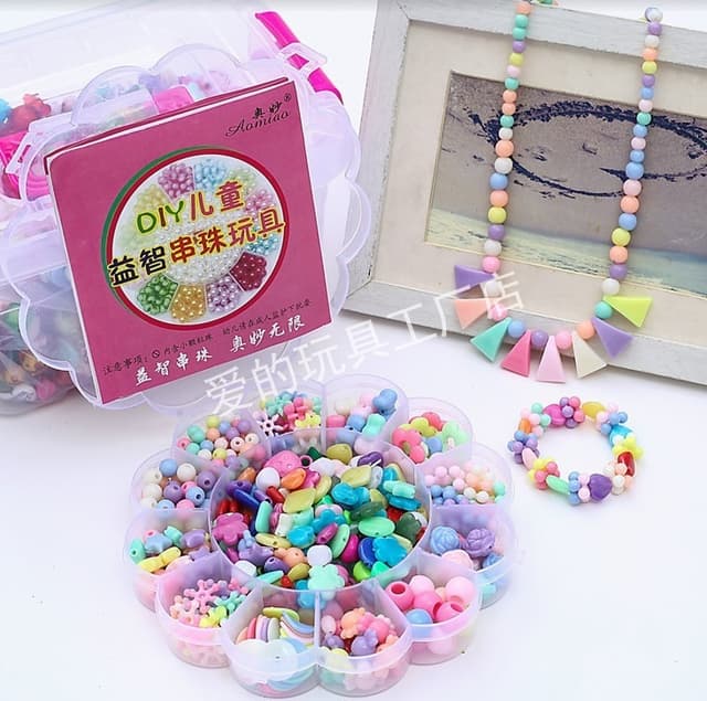 ערכת פנינים להכנת שרשראות צמידים וקשת שיער כולל כ 800 חרוזים ופנינים בצורות שונות דגם 18