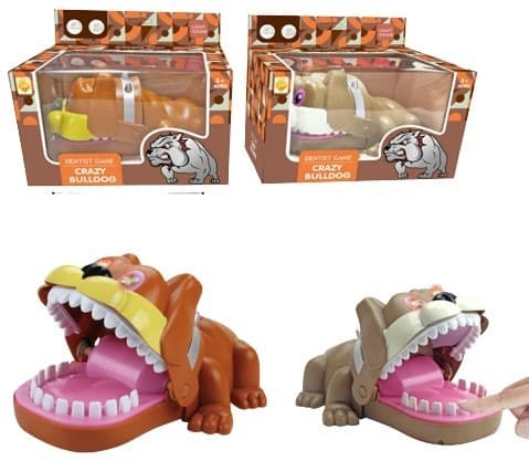 משחק כלב שיניים גדול