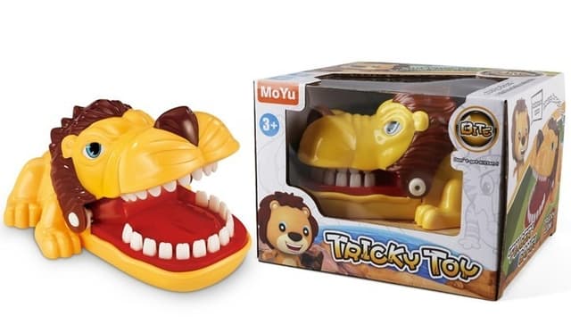 משחק אריה שיניים גדול