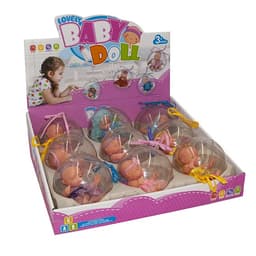 בובה תינוק בתוך כדור