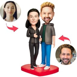 בובל הד - זוג בבגדי ספורט