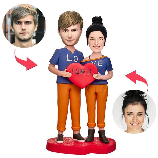 בובל הד - זוג לבוש באהבה