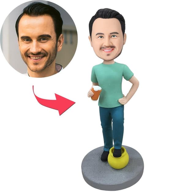 בובל הד - איש עם בירה וסיר זהב