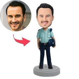 בובל הד - שוטר מחזיק כובע