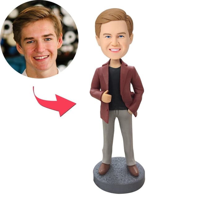 בובל הד - גבר במעיל עור