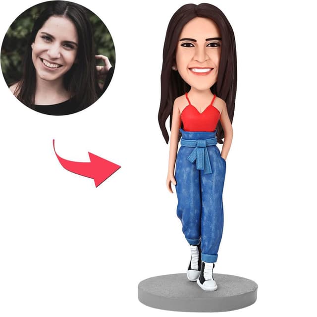 בובל הד - אישה מודרנית הולכת