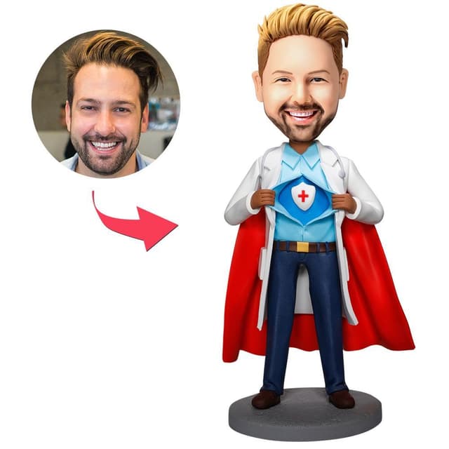 בובל הד - סופר דוקטור עם מגן רפואי