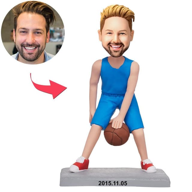 בובל הד - שחקן כדורסל חליפה כחולה