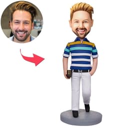 בובל הד - איש עסקים מחזיק ארנק