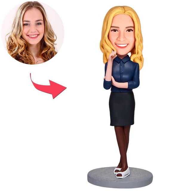 בובל הד - אישת עסקים סקסית