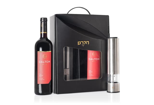 מארז יין דלתון אסטייט מרלו + גורס מלח פלפל