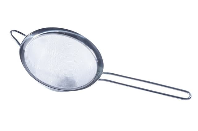 מסננת רשת 12 סמ ידית