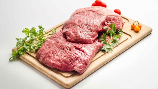 חזה למעשנה עגלה טרי פרמיום - HOM'S