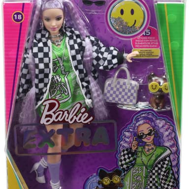 ברבי אקסטרה עם ג׳קט הדפס מכוניות מרוץ - Barbie