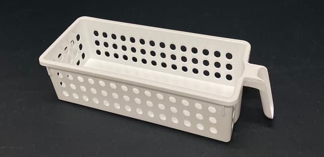 סלסלה מלבנית לבנה עם ידית 30X12, סלסלאות במבחר דגמים