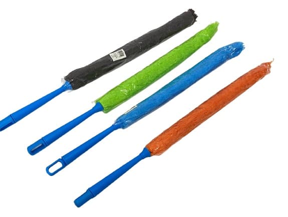 מנקה אבק נוצות סינטטיות במגוון צבעים קונים רק באטרקציה