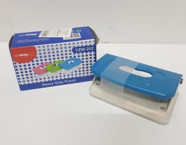 מחורר דפים בגודל 10X6 ס"מ קונים רק באטרקציה מהיבואן לצרכן