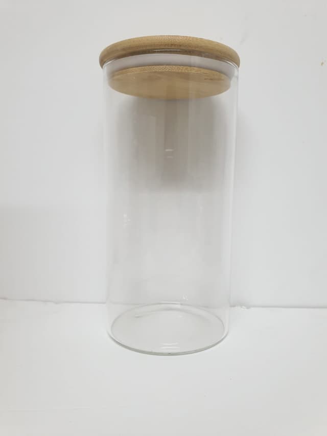 צנצנת זכוכית עגולה עם מכסה במבוק סגירה וקום 1.3 ליטר