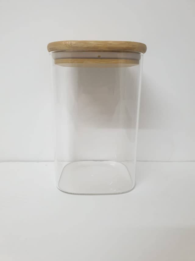 צנצנת זכוכית מרובעת עם מכסה במבוק סגירה וקום 1.1 ליטר