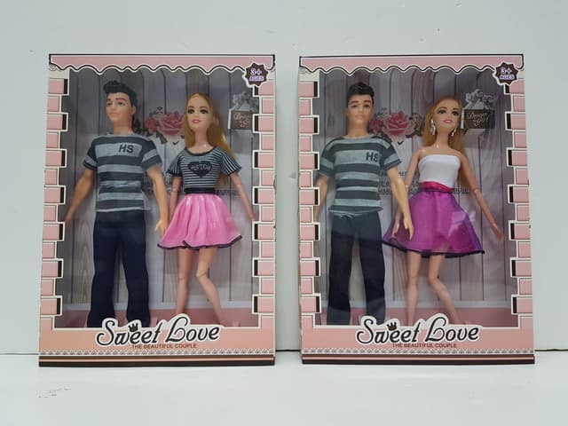 זוג בובות אופנתיות - במבחר בדגמים במחיר משתלם באטרקציה