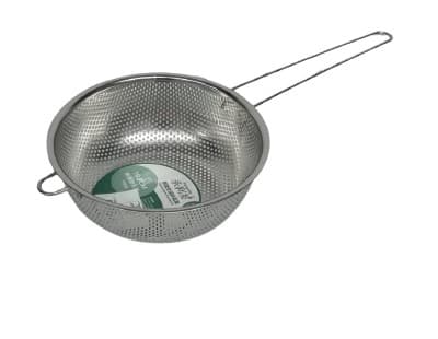 מסננת נרוסטה עם ידית - קוטר 19.5 ס"מאתר אטרקציה אונליין