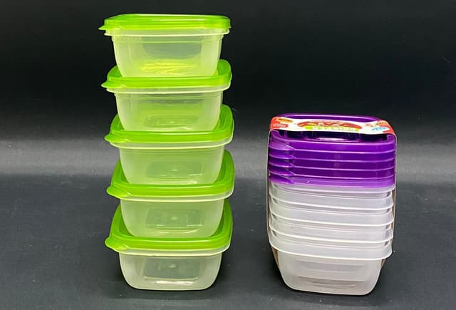 סט 5 קופסאות מרובע - 250 מ"ל כל אחת קונים רק באטרקציה מהיבואן לצרכן