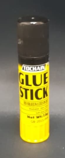 דבק סטיק 15 גרם קונים רק באטרקציה מהיבואן לצרכן