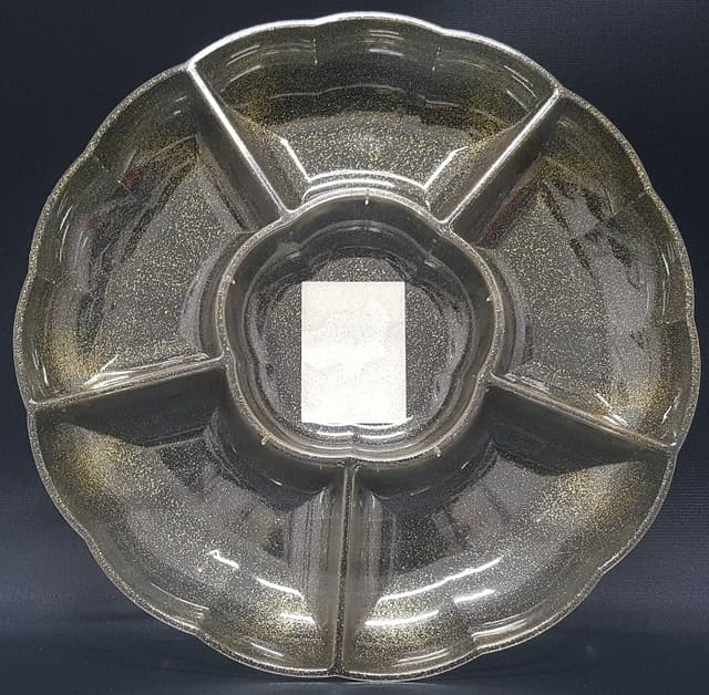 מגש 6 תאים קשיח נצנץ זהב גדול \25יח