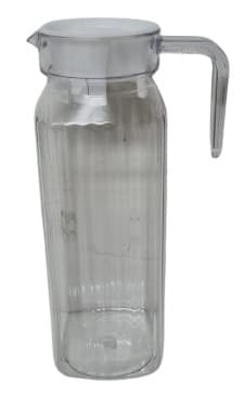 קנקן שתיה פלסטיק עם ידית קונים רק באטרקציה מהיבואן לצרכן