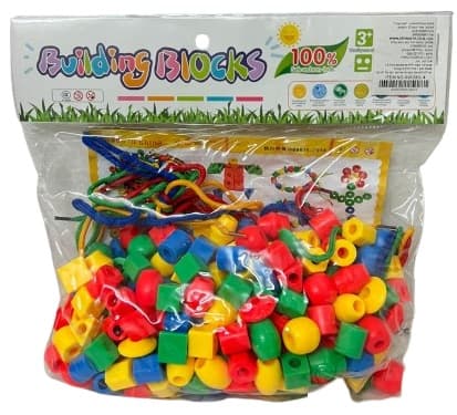 הרכבות חרוזים וחוטים בשקית - 800 גרם באטרקציה