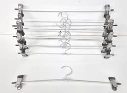 סט 10 קולבים מתכת עם קליפס קונים רק באטרקציה מהיבואן לצרכן