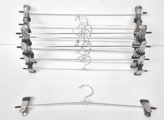 סט 10 קולבים מתכת עם קליפס קונים רק באטרקציה מהיבואן לצרכן