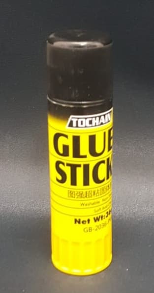 דבק סטיק 36 גרם קונים רק באטרקציה מהיבואן לצרכן