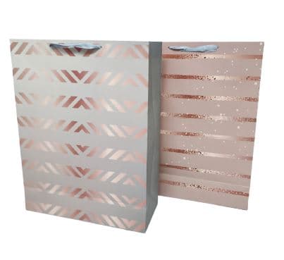 שקית מתנה במבחר דגמים 32X26 ס"מ