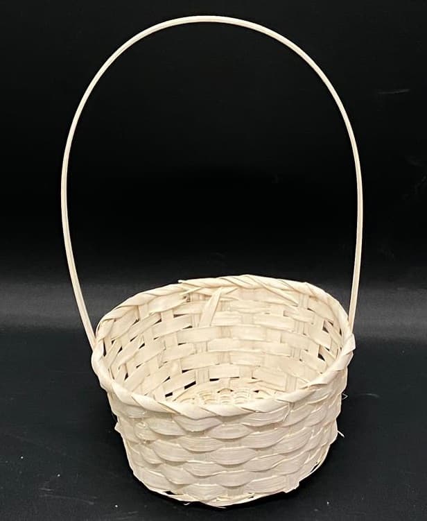 סלסלת קש לבנה עם ידית 25סמ באטרקציה אונליין מהיבואן לצרכן