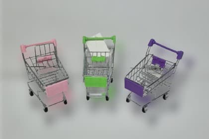 מעמד שולחני בצורת עגלת סופר באטרקציה אונליין מהיבואן לצרכן