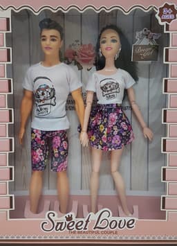 זוג בובות אופנתיות - במבחר בדגמים במחיר משתלם באטרקציה